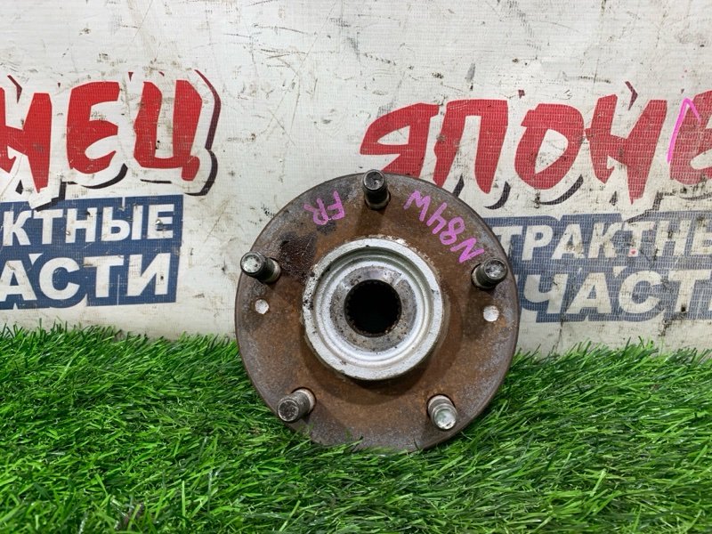 Ступица MITSUBISHI CHARIOT GRANDIS N84W 4G64 передняя (б/у)