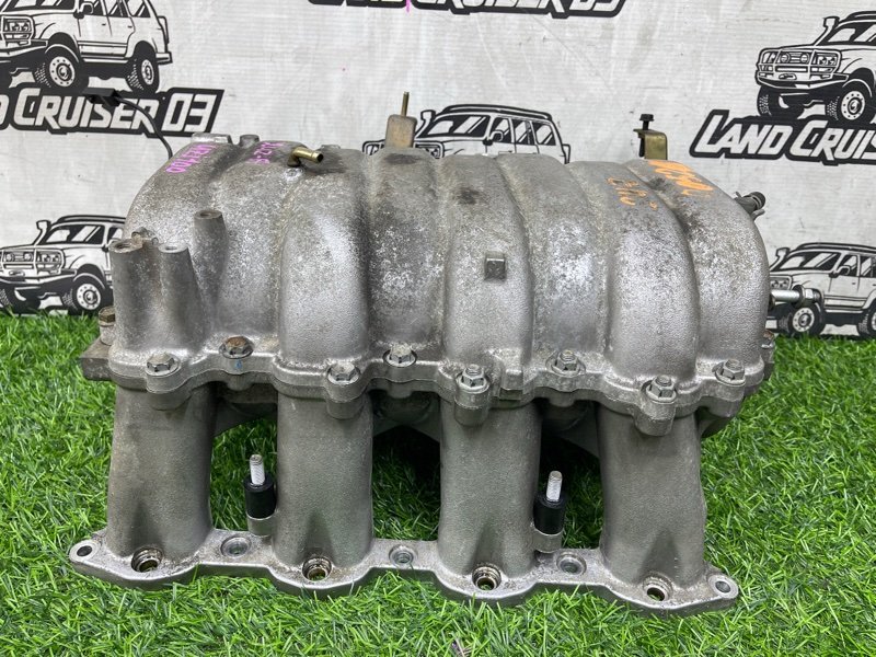 Коллектор впускной LEXUS LX470 UZJ100 2UZ-FE (б/у)