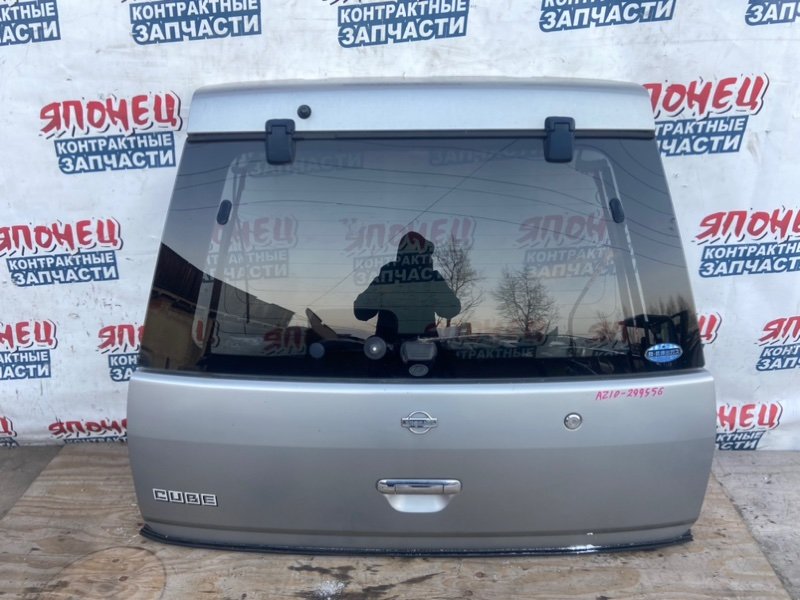 Дверь багажника NISSAN CUBE AZ10 CGA3DE 2002 (б/у)