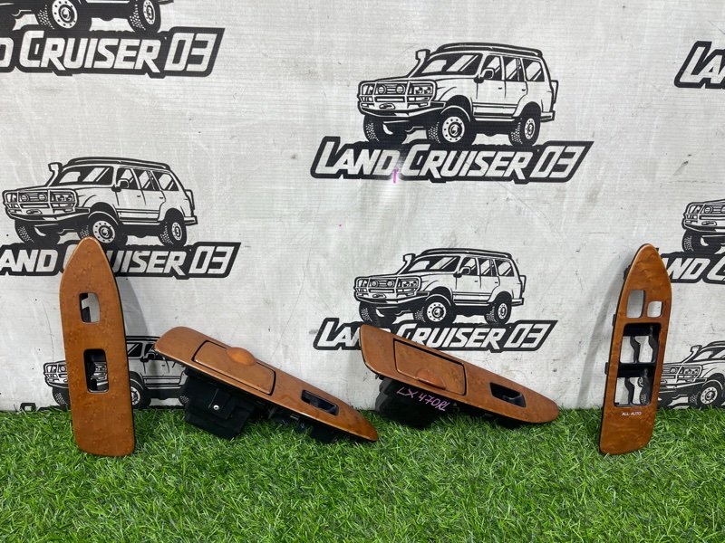 Накладка блока управления стеклоподъемниками LEXUS LX470 UZJ100 2UZ-FE (б/у)