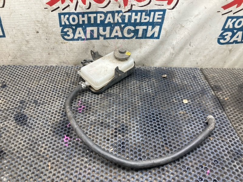 Бачок для тормозной жидкости TOYOTA ESTIMA GSR50 2GR-FE (б/у)