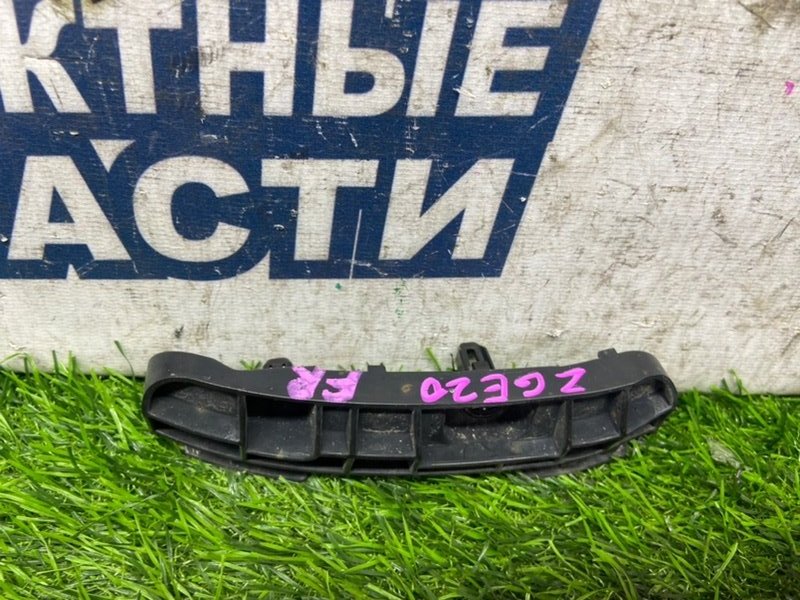 Крепление бампера TOYOTA WISH ZGE20 2ZR-FAE заднее правое (б/у)