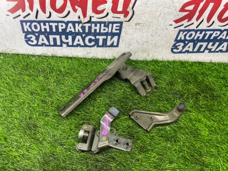 Ролик раздвижной двери MAZDA MPV LW5W GY задний правый (б/у)