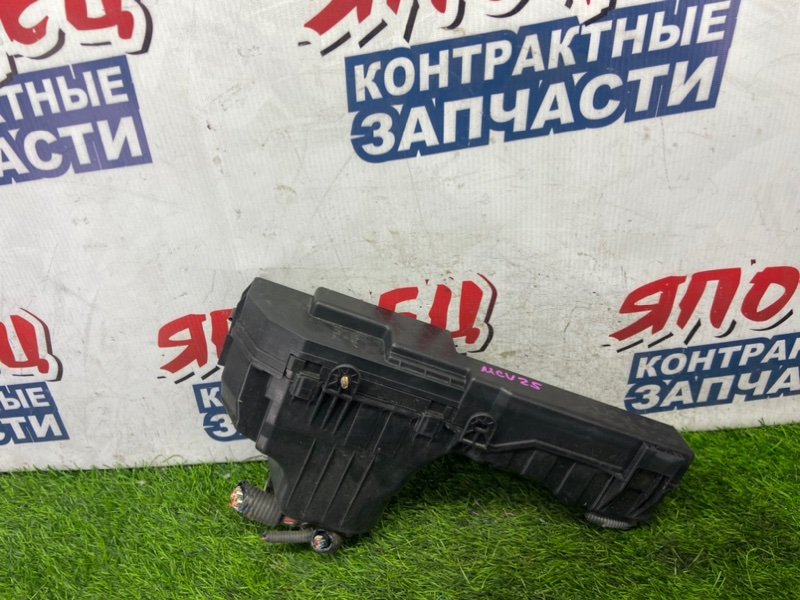 Блок предохранителей под капот TOYOTA CAMRY GRACIA MCV25 2MZ-FE (б/у)