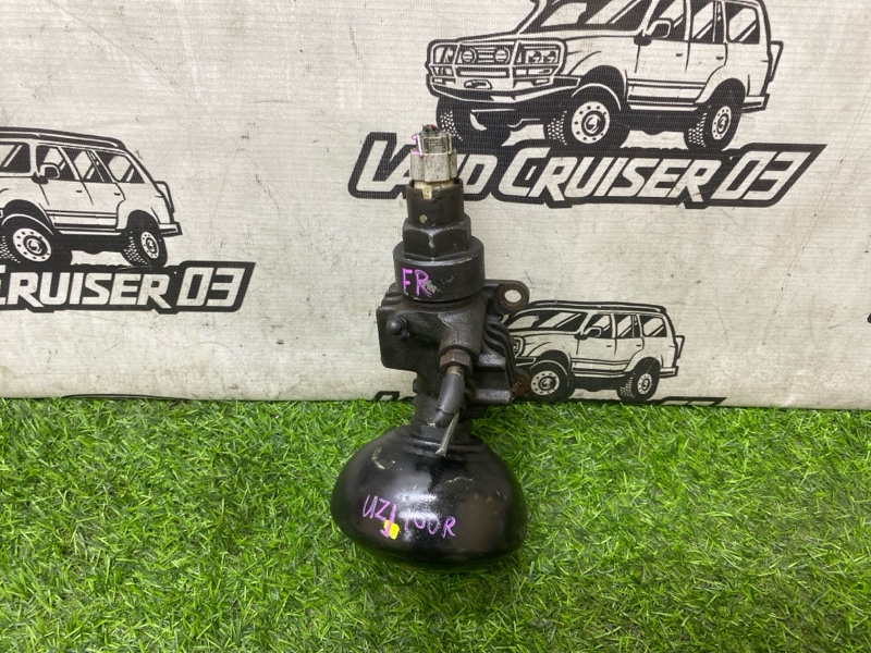 Гидроаккумулятор подвески TOYOTA LAND CRUISER UZJ100 2UZ-FE передний правый (б/у)