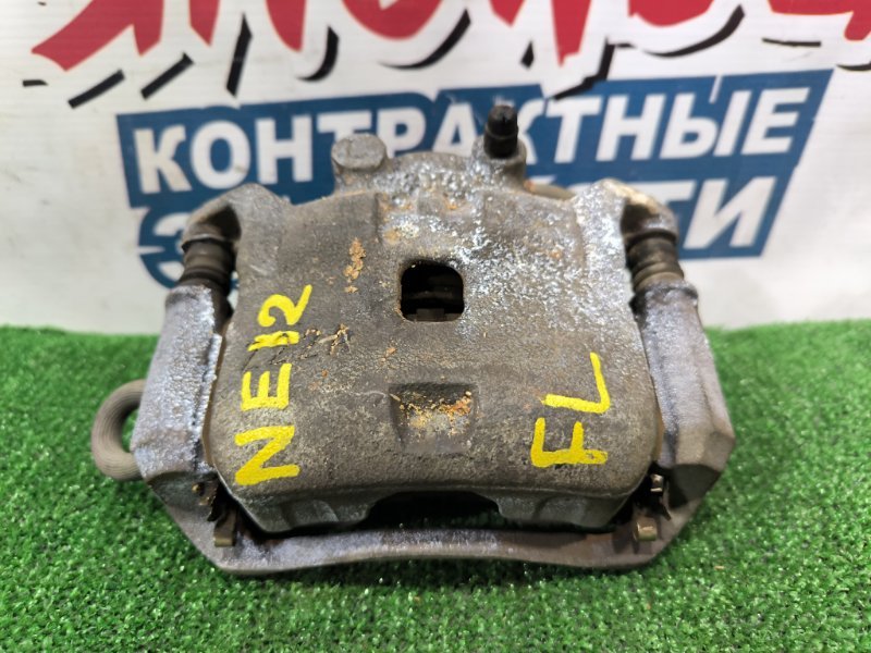 Суппорт NISSAN NOTE NE12 HR12DE передний левый (б/у)