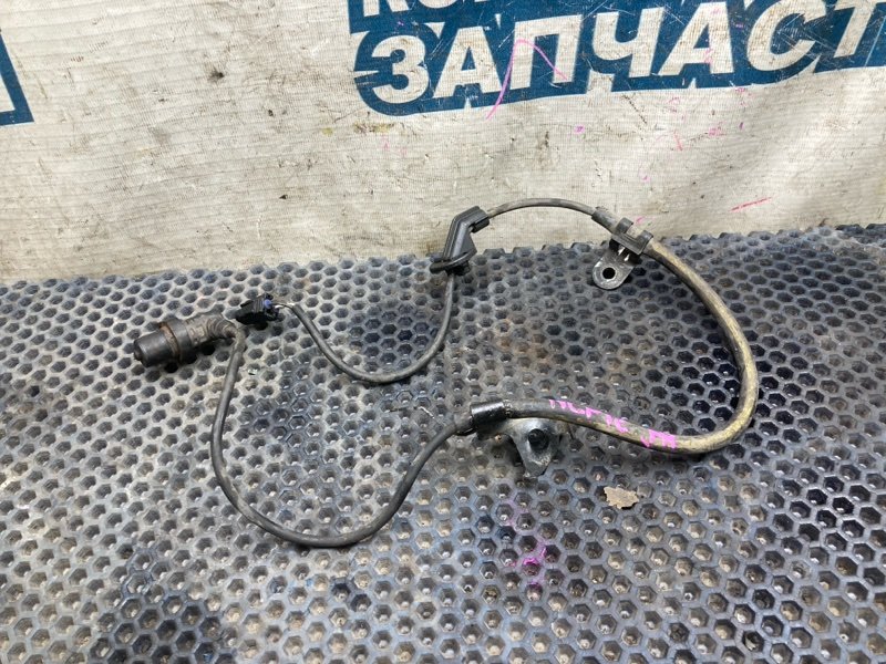 Датчик abs TOYOTA PLATZ NCP12 1NZ-FE передний правый (б/у)