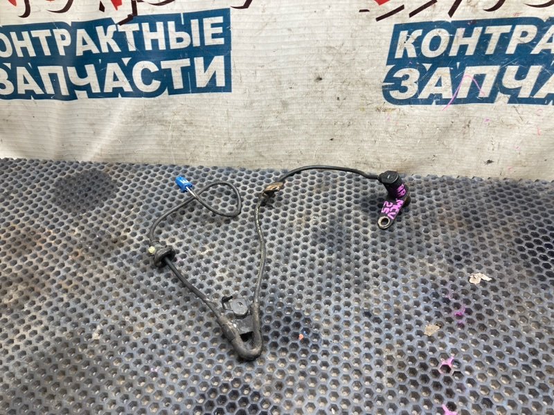 Датчик abs TOYOTA CAMRY GRACIA MCV25 задний правый (б/у)