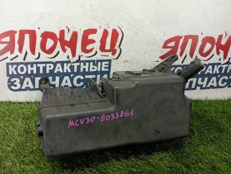 Блок предохранителей под капот TOYOTA WINDOM MCV30 1MZ-FE (б/у)