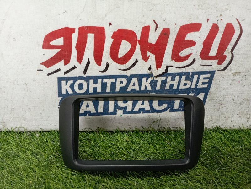 Консоль магнитофона TOYOTA RAUM EXZ15 5E-FE (б/у)