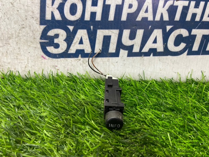 Кнопка INFO MITSUBISHI OUTLANDER CW5W 4B12 (б/у)