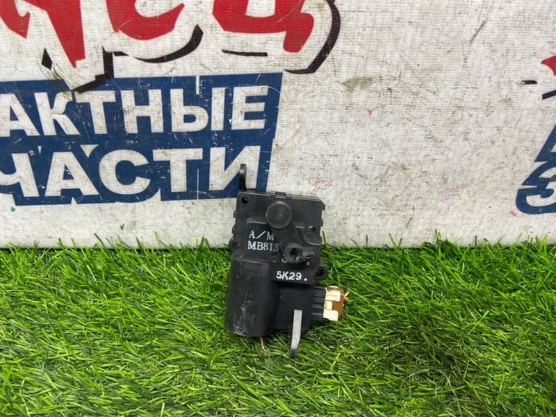 Сервопривод заслонок печки MITSUBISHI DIAMANTE F31A 6G73 (б/у)
