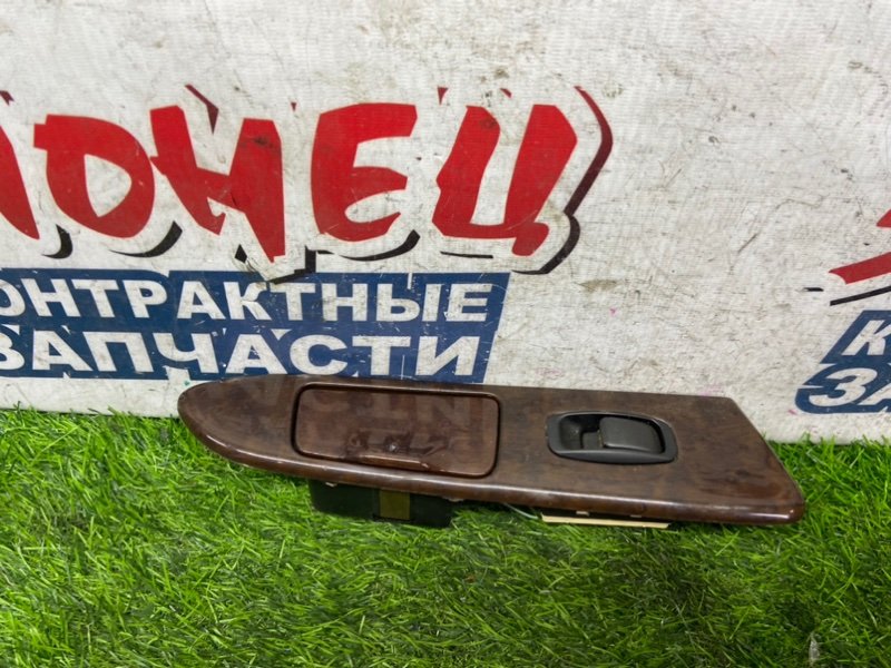 Кнопка стеклоподъемника MITSUBISHI DIAMANTE F31A 6G73 задняя правая (б/у)