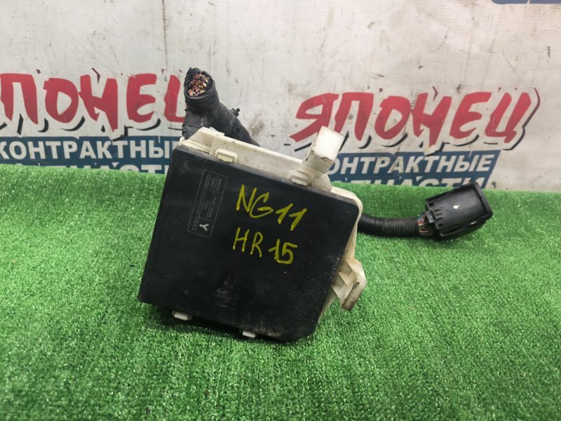 Блок предохранителей под капот NISSAN BLUEBIRD SYLPHY NG11 HR15DE (б/у)