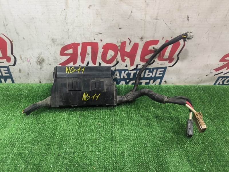 Блок предохранителей под капот NISSAN BLUEBIRD SYLPHY NG11 HR15DE (б/у)