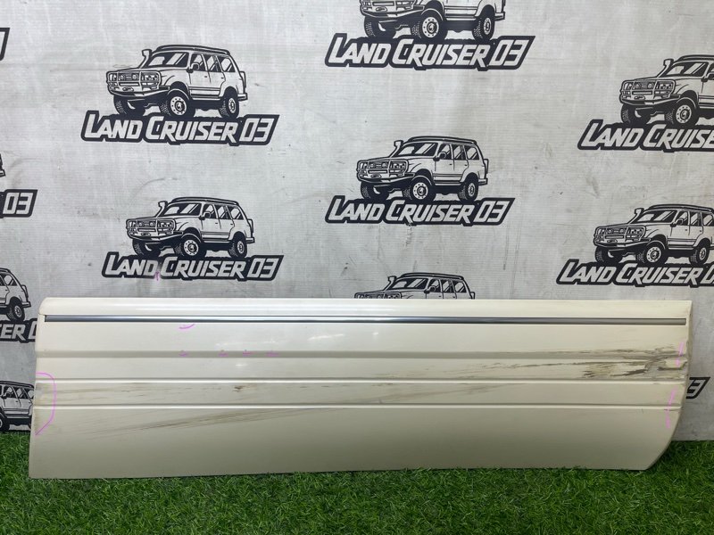 Накладка на дверь LEXUS LX470 UZJ100 2UZ-FE передняя правая (б/у)