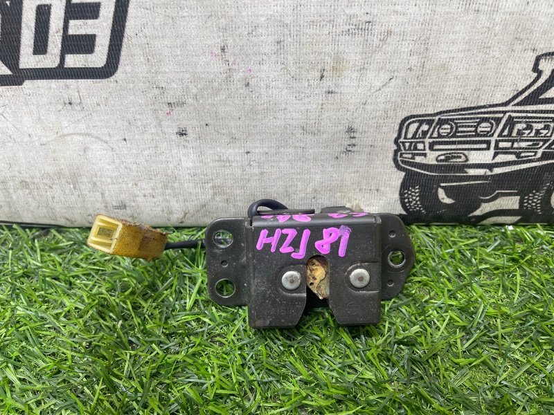 Замок багажника TOYOTA LAND CRUISER HZJ81 1HZ (б/у)