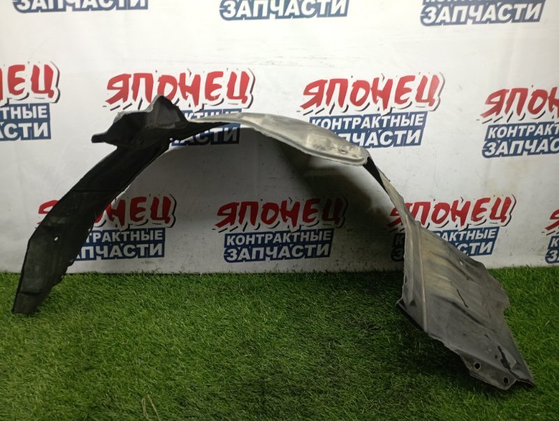 Подкрылок MITSUBISHI DIAMANTE F31A 6G73 передний левый (б/у)