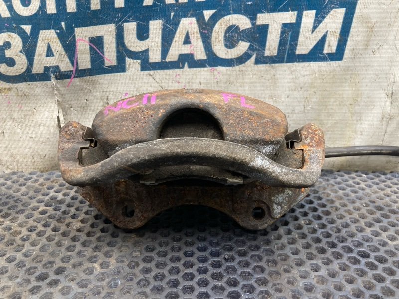 Суппорт NISSAN TIIDA NC11 HR15DE передний левый (б/у)