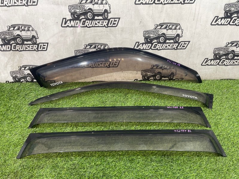 Ветровик TOYOTA LAND CRUISER UZJ100 2UZ-FE (б/у)