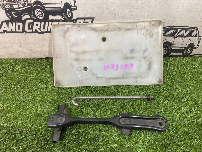 Крепление аккумулятора TOYOTA LAND CRUISER UZJ100 2UZ-FE (б/у)