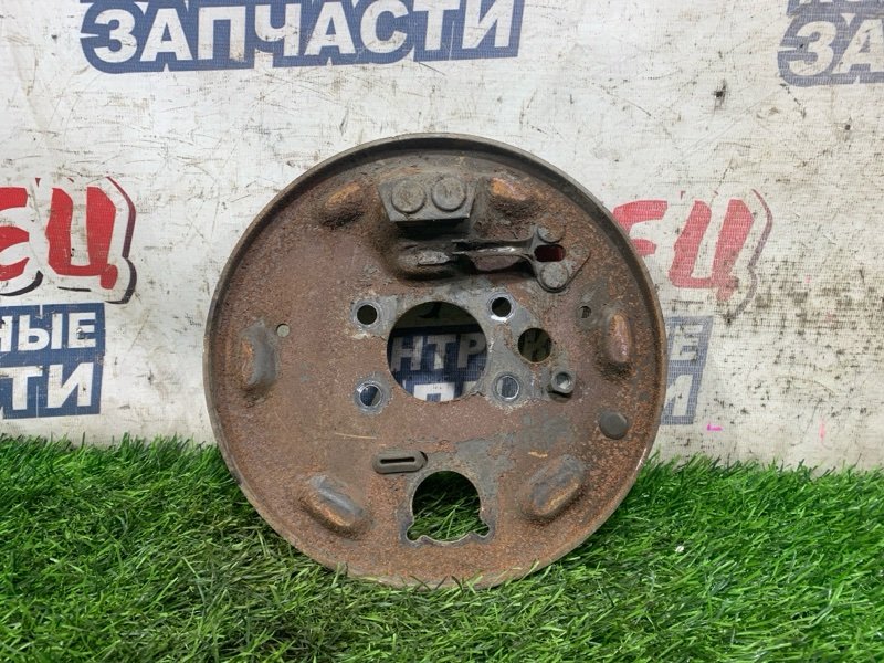Щиток тормозного механизма NISSAN SUNNY FB15 QG15DE задний левый (б/у)