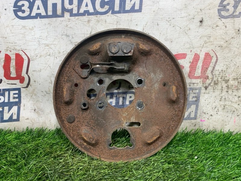 Щиток тормозного механизма NISSAN SUNNY FB15 QG15DE задний правый (б/у)