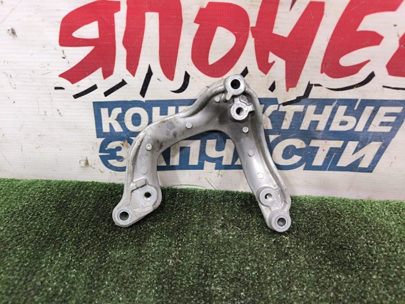 Кронштейн компрессора кондиционера MITSUBISHI RVR GA4W 4J10 (б/у)