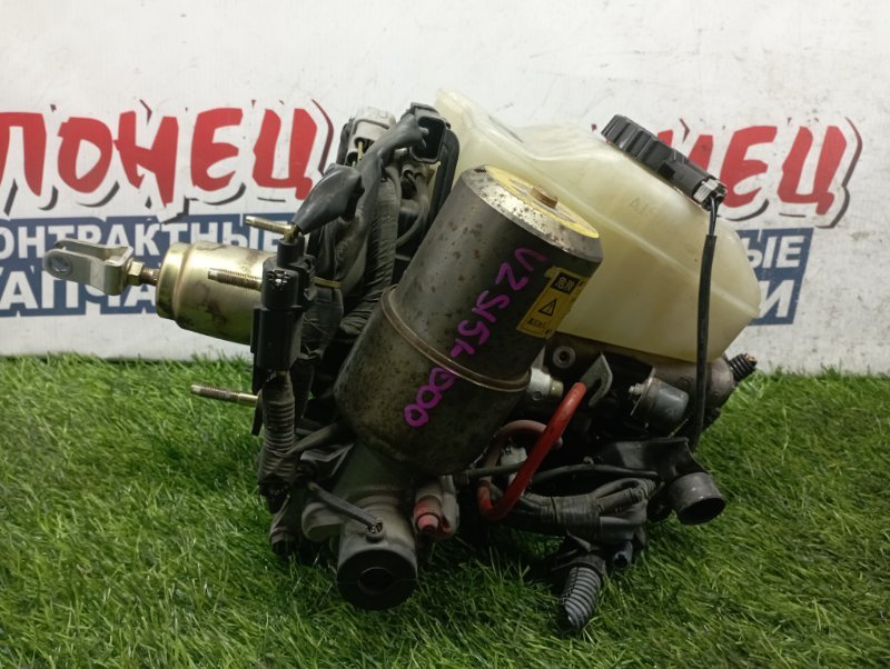 Главный тормозной цилиндр TOYOTA CROWN MAJESTA UZS151 1UZ-FE (б/у)