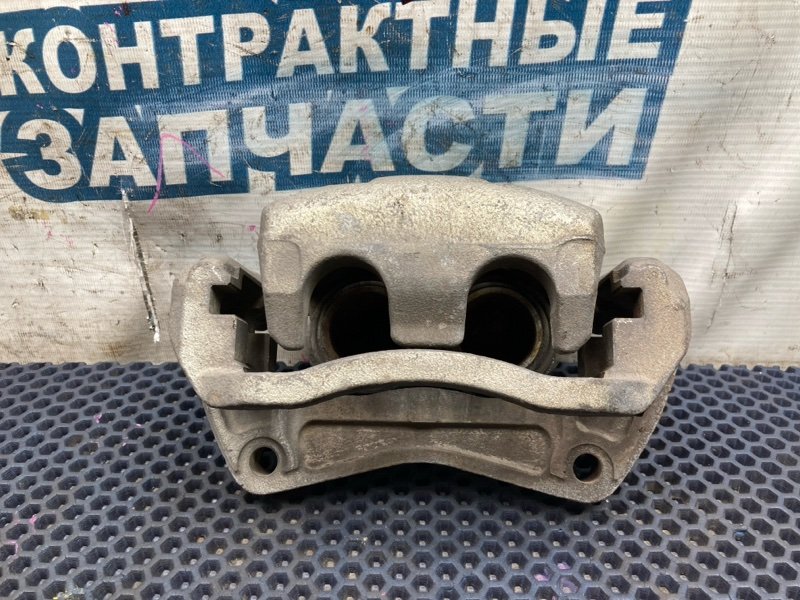 Суппорт NISSAN FUGA PY50 VQ35DE передний правый (б/у)