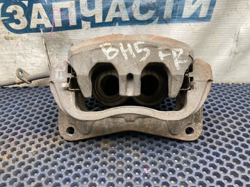 Суппорт SUBARU LEGACY BH5 EJ20 передний правый (б/у)