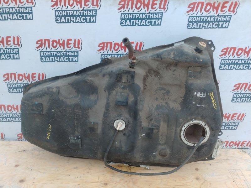 Бак топливный TOYOTA WISH ZGE20 2ZR-FAE (б/у)