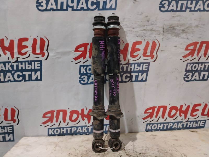 Амортизатор TOYOTA SIENTA NHP170 1NZ-FXE задний (б/у)