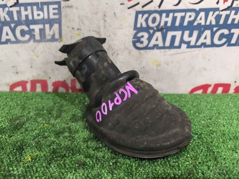 Пыльник рулевой колонки TOYOTA RACTIS NCP100 1NZ-FE (б/у)