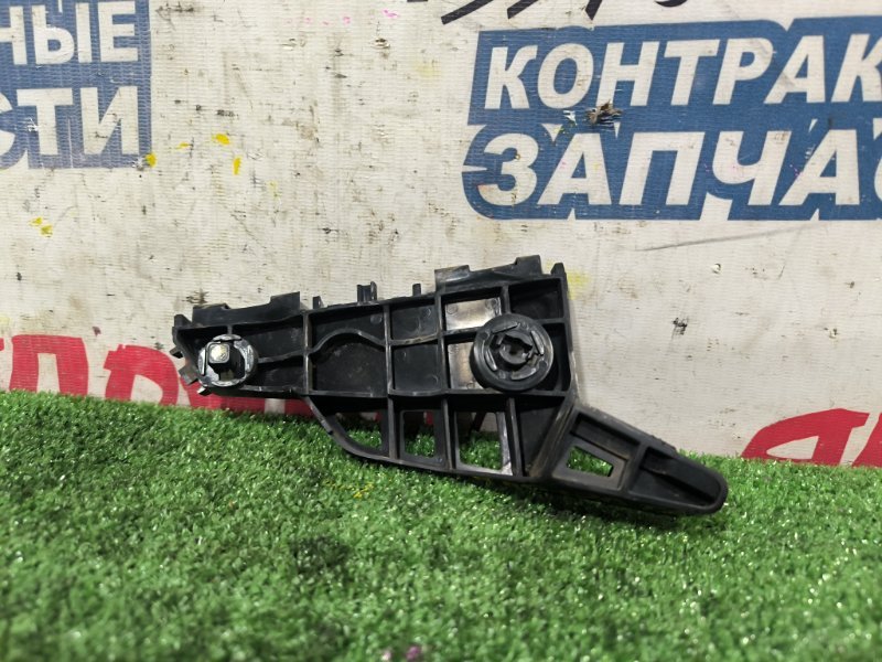 Крепление бампера TOYOTA SIENTA NHP170 1NZ-FXE переднее левое (б/у)