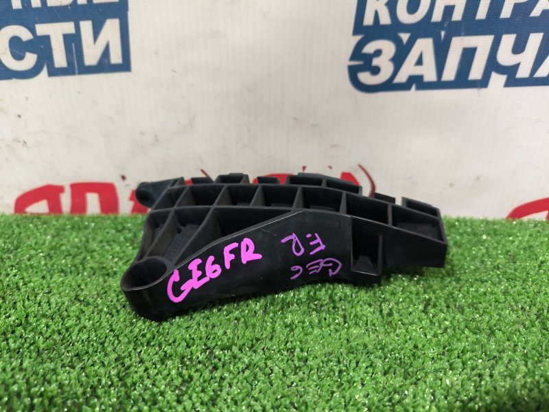 Крепление бампера HONDA FIT GE6 L13A переднее правое (б/у)