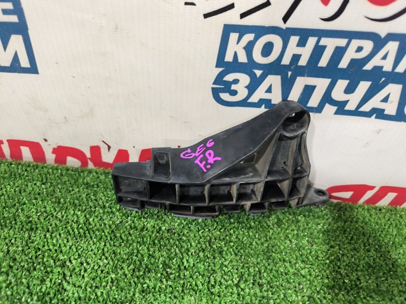 Крепление бампера HONDA FIT GE6 L13A переднее правое (б/у)