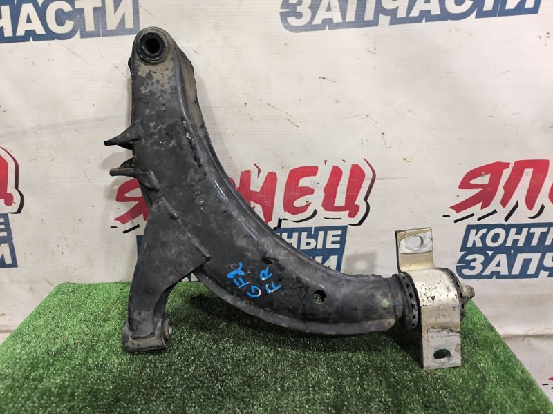 Рычаг нижний SUBARU IMPREZA GF2 EJ151 передний правый (б/у)