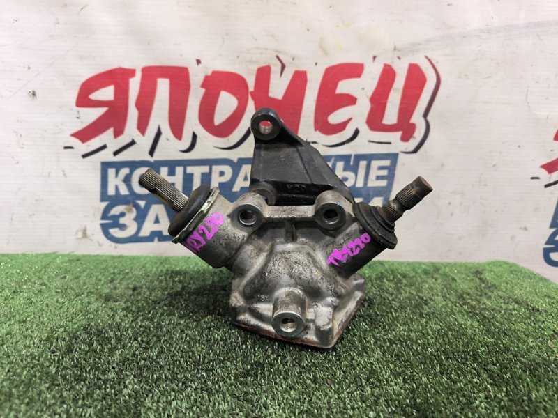 Рулевой редуктор угловой TOYOTA DYNA TRY220 1TRFE (б/у)