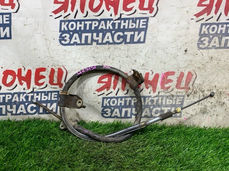 Тросик ручника TOYOTA CROWN MAJESTA UZS151 1UZ-FE левый (б/у)