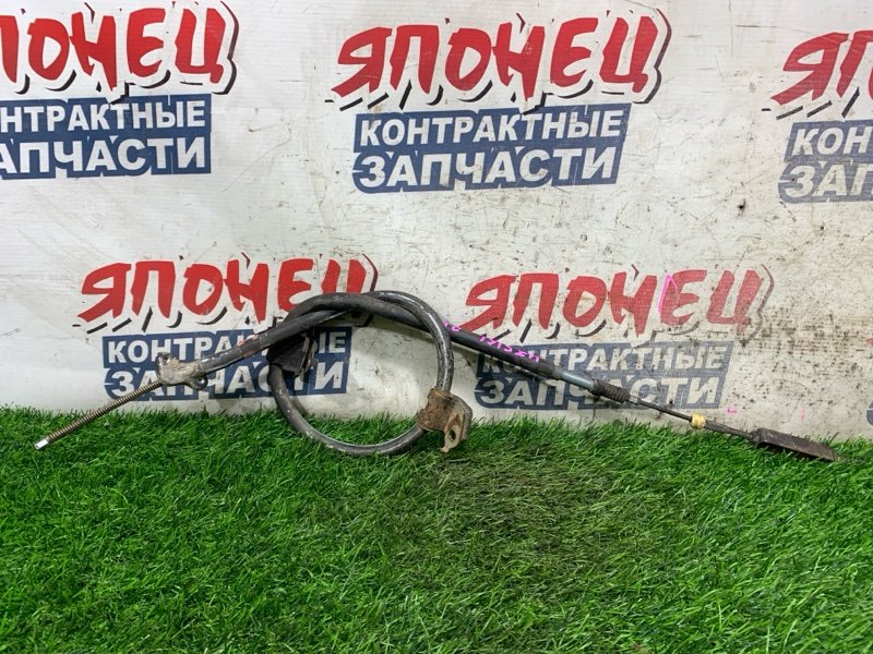 Тросик ручника TOYOTA CROWN MAJESTA UZS151 1UZ-FE правый (б/у)