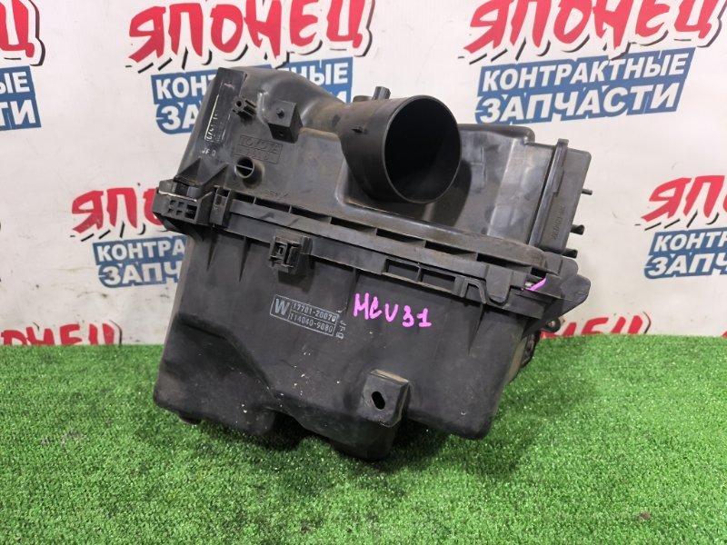 Корпус воздушного фильтра TOYOTA HARRIER MCU31 1MZ-FE (б/у)