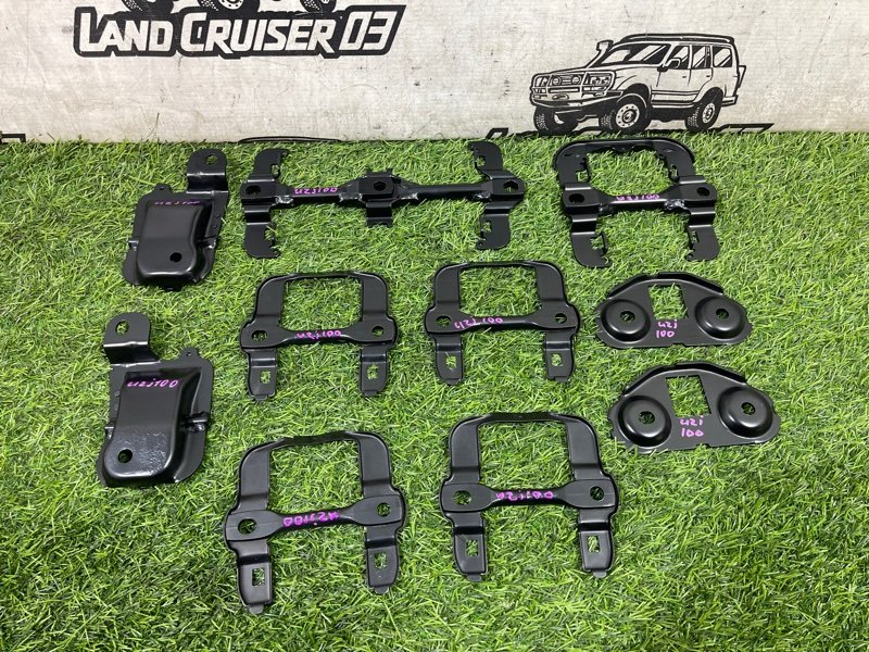 Крепление сиденья TOYOTA LAND CRUISER UZJ100 2UZ-FE (б/у)