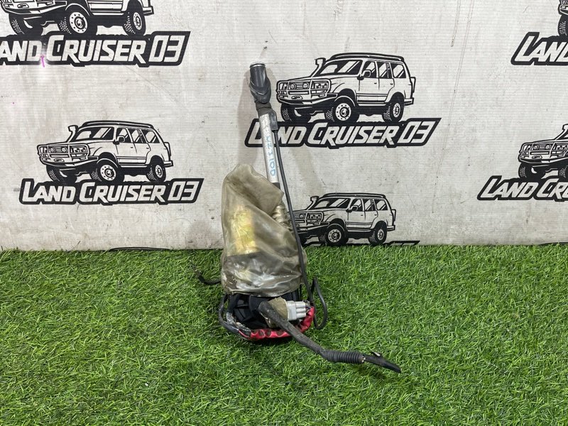Антенна TOYOTA LAND CRUISER UZJ100 2UZ-FE (б/у)