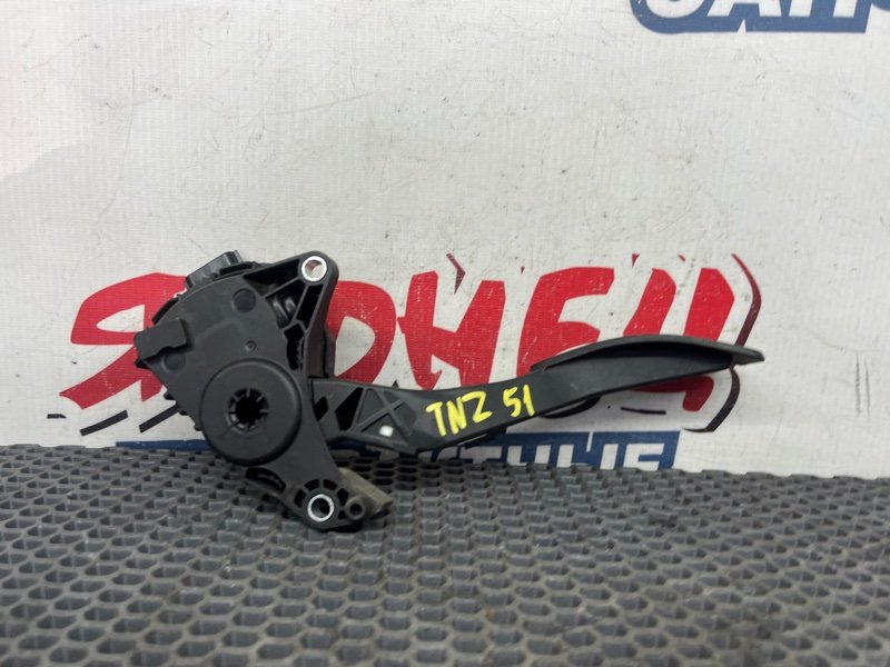 Педаль газа NISSAN MURANO TNZ51 QR25DE 2009 (б/у)