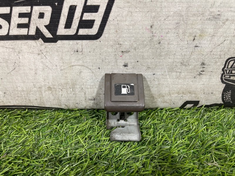 Ручка открывания бензобака TOYOTA LAND CRUISER HZJ80 1HZ (б/у)