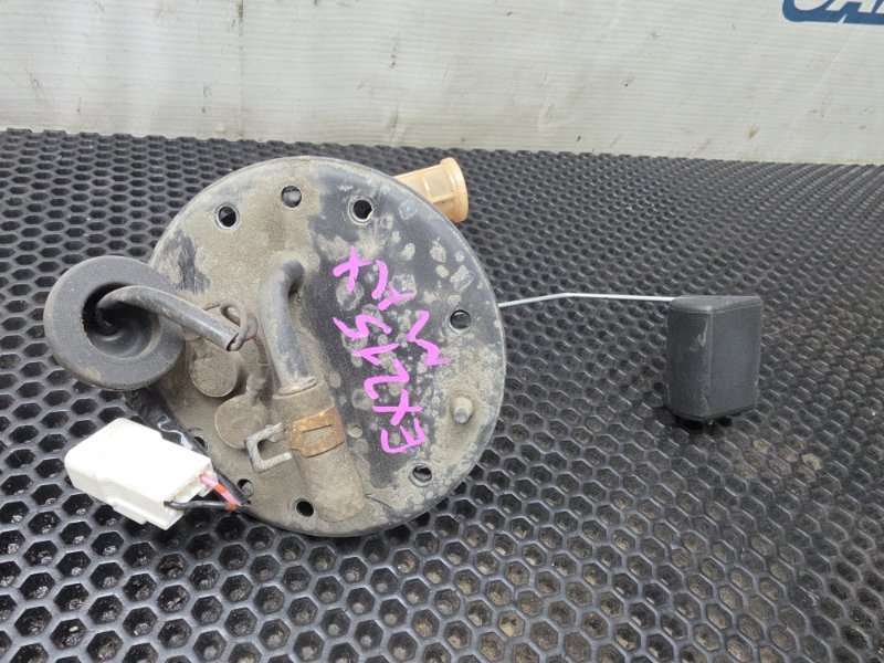 Датчик уровня топлива TOYOTA RAUM EXZ15 5E-FE (б/у)