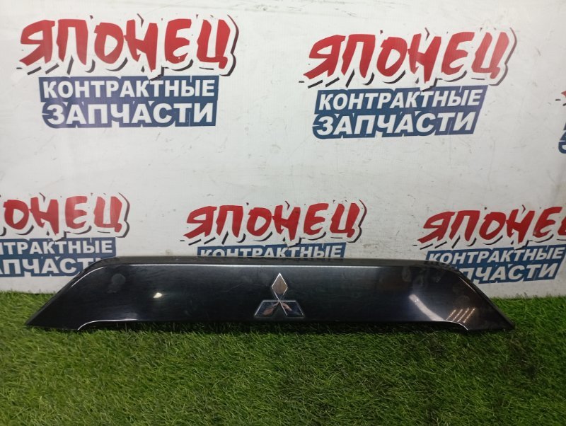 Накладка двери багажника MITSUBISHI OUTLANDER CW5W 4B12 (б/у)