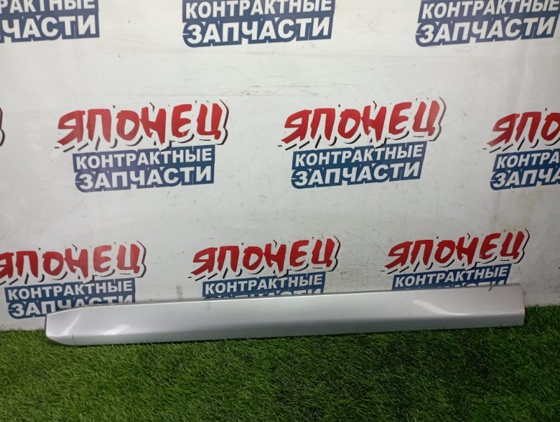 Молдинг на дверь MITSUBISHI OUTLANDER CW5W 4B12 передний правый (б/у)