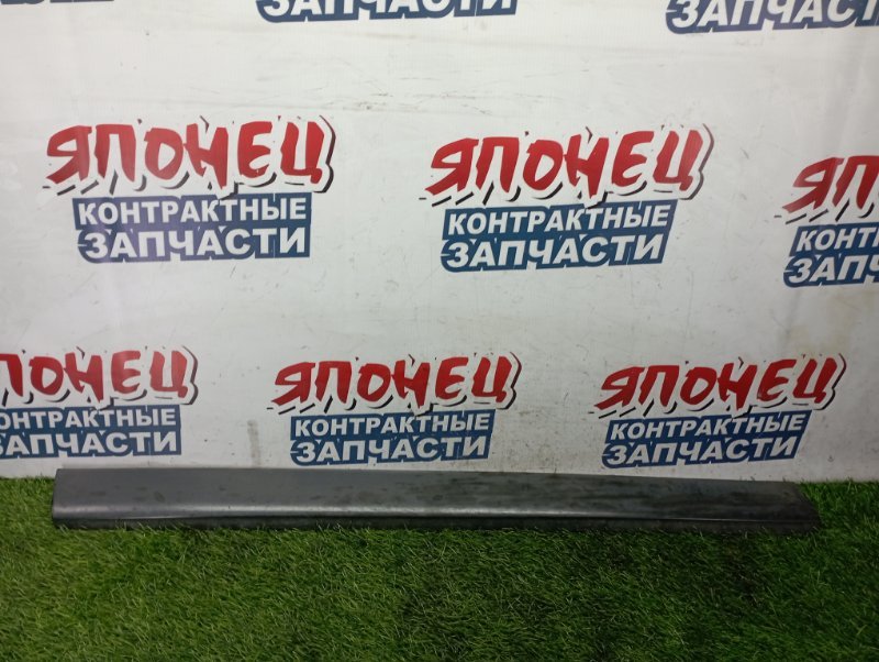 Накладка на дверь MITSUBISHI DIAMANTE F31A 6G73 передняя левая (б/у)